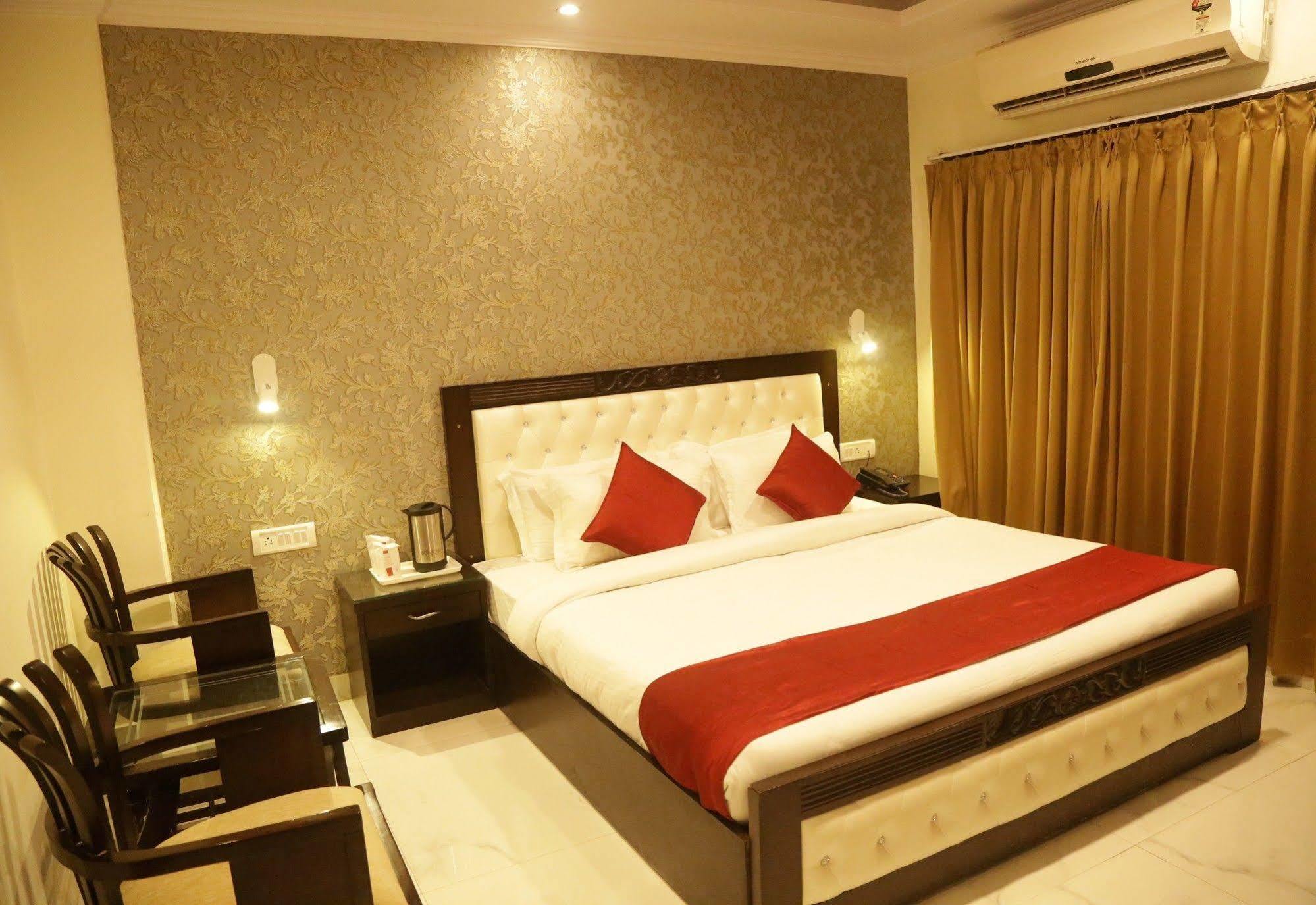 Hotel Eurasia Jaipur Extérieur photo